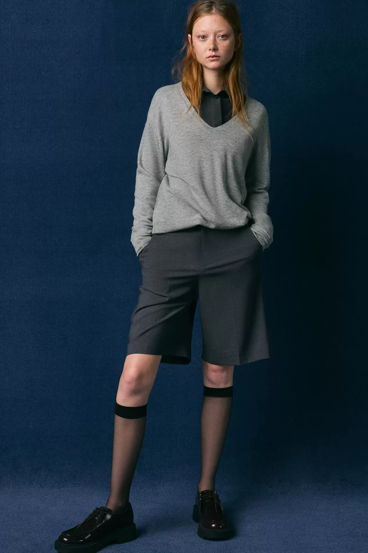 FLIESSENDE BERMUDASHORTS MIT HOHEM BUND für 29,95€ in Zara