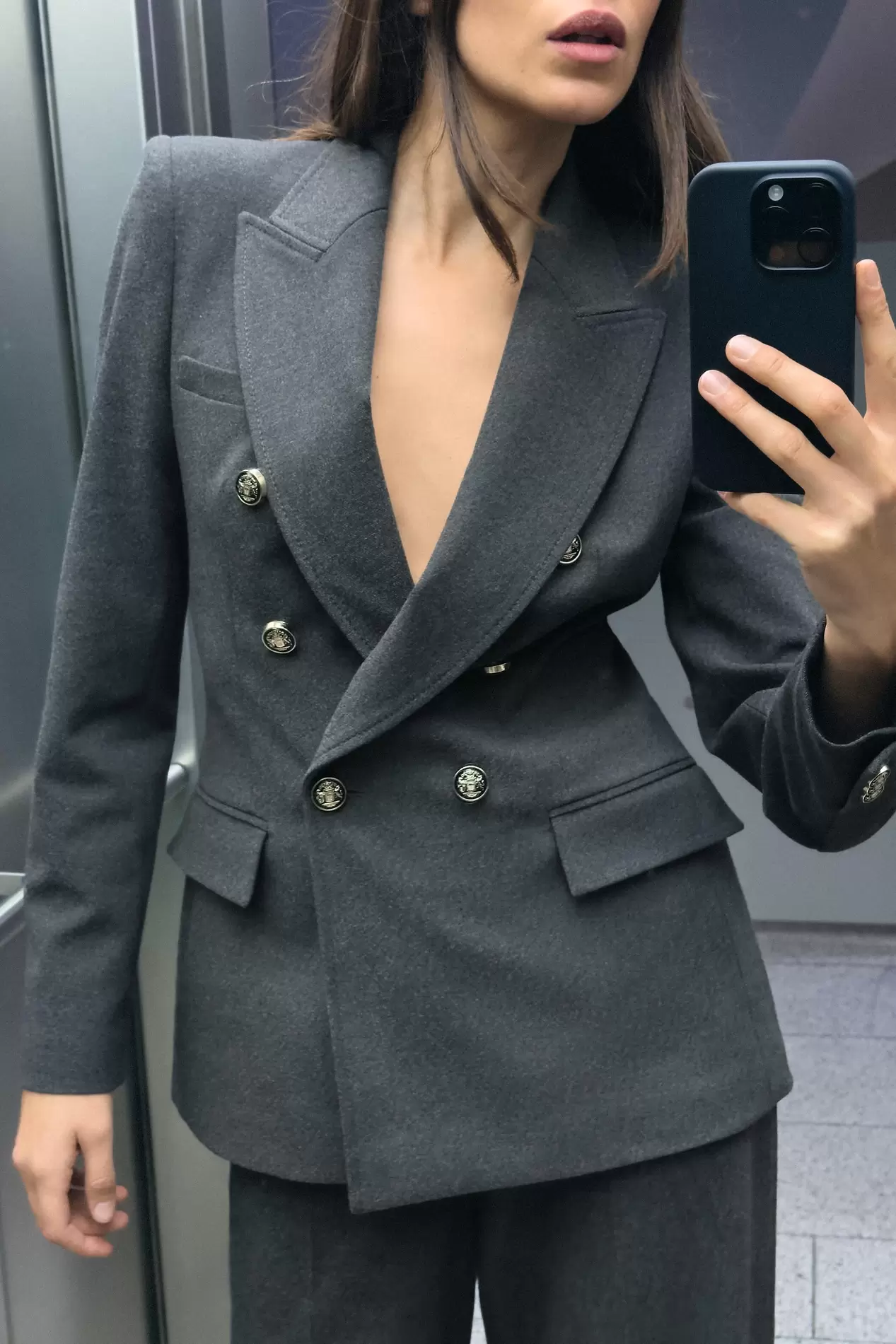 DOPPELREIHIGER BLAZER MIT SCHULTERPOLSTERN für 59,95€ in Zara