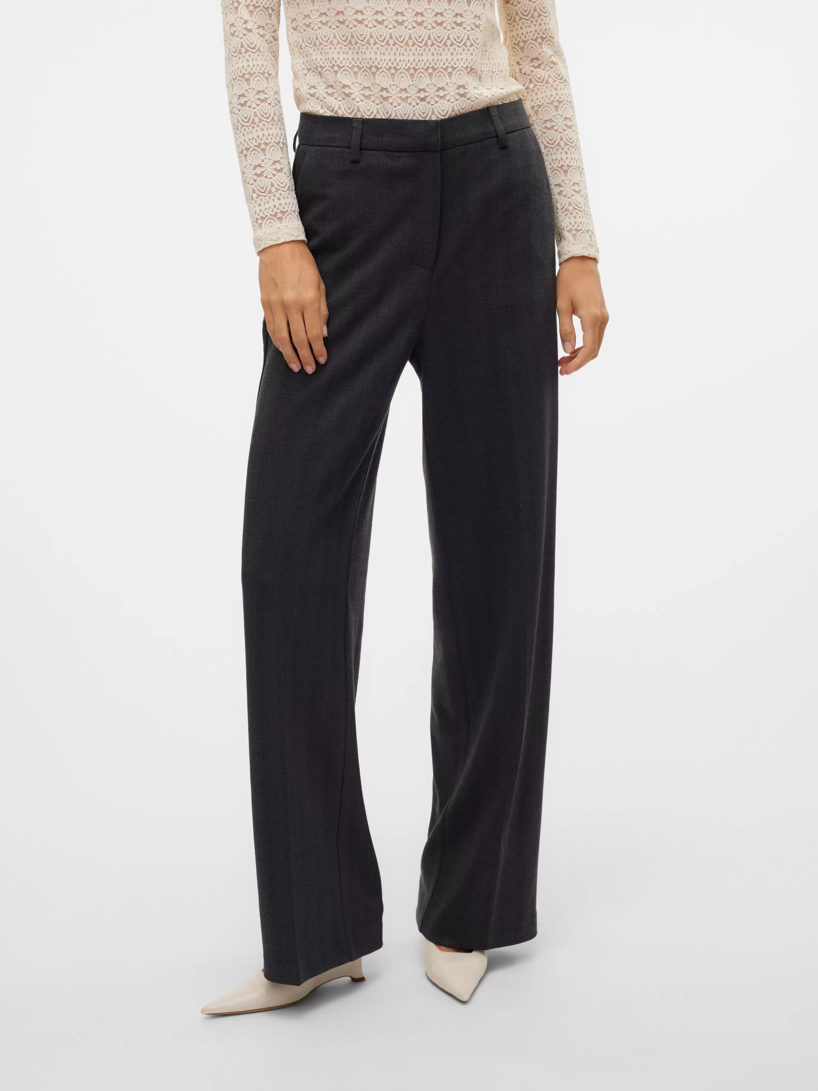 VMSILVA Mittlere Taille Hose für 44,99€ in Vero Moda