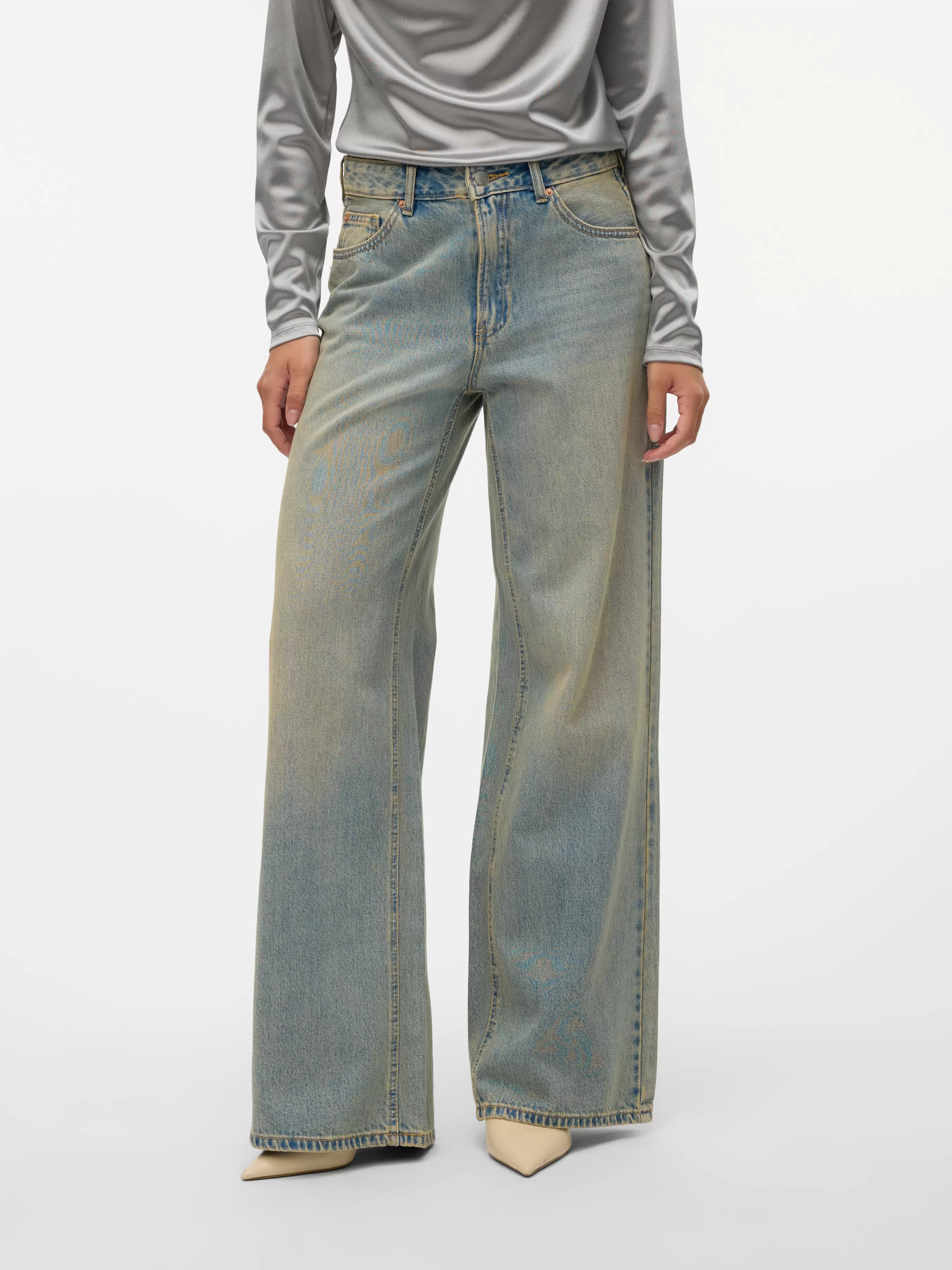 VMREMY Mid Rise Weiter Beinschnitt Jeans für 49,99€ in Vero Moda