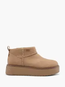 Boots für 49,99€ in Deichmann