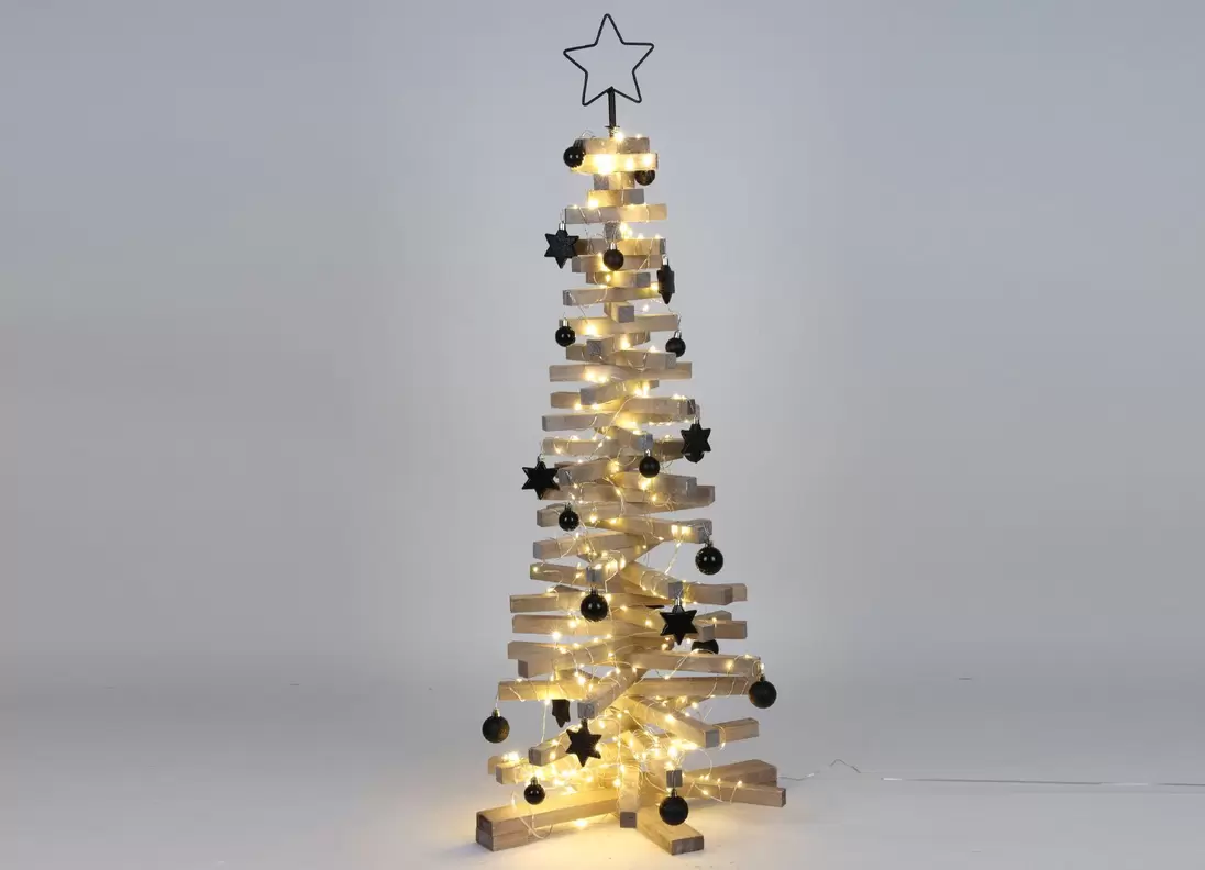 Tannenbaum aus Holzstreben mit Metallstern 114cm für 29,99€ in Thomas Philipps