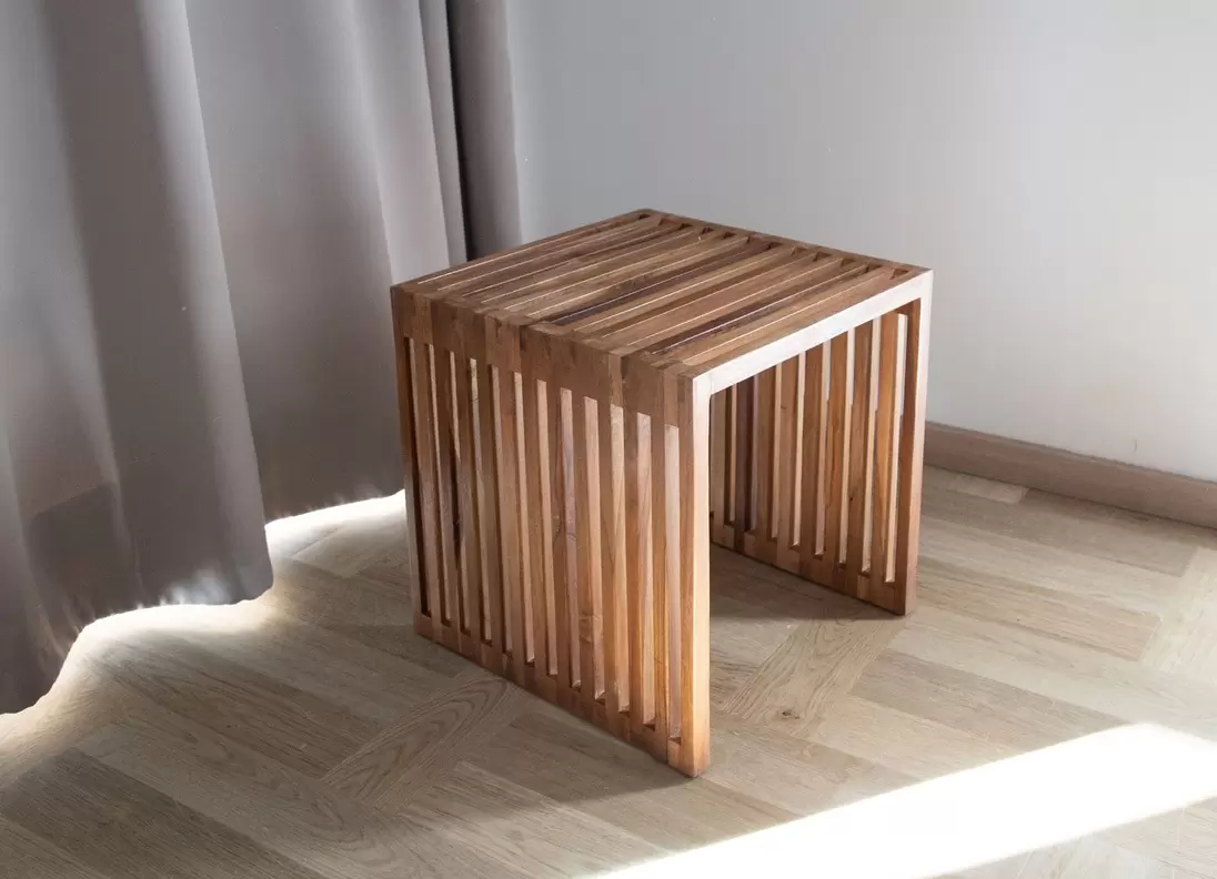 Teak-Beistelltisch Linea 40x40x40cm für 59,99€ in Thomas Philipps