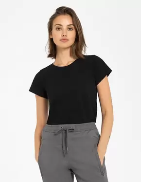 T-Shirt - Basic - schwarz für 4,99€ in Takko Fashion