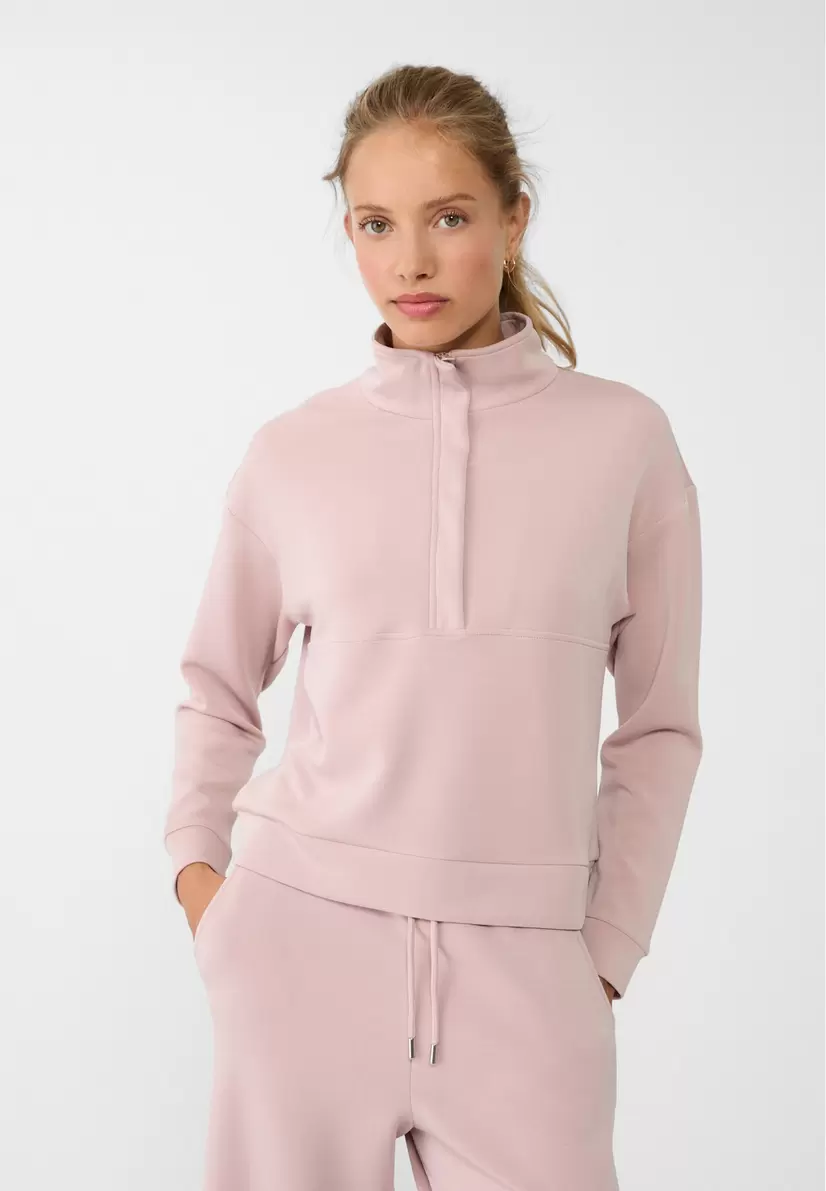 Weiches Sweatshirt mit Reißverschluss für 29,99€ in Stradivarius