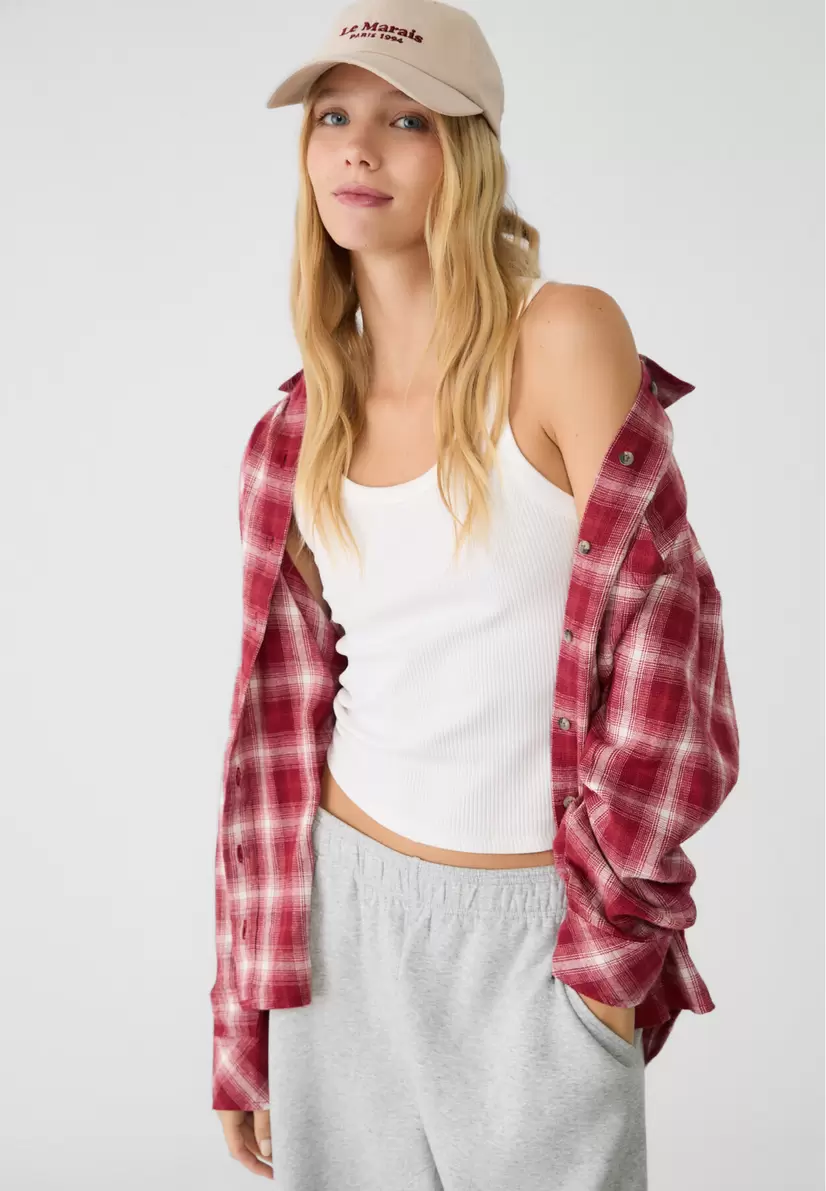 Kariertes Oversize-Hemd für 29,99€ in Stradivarius