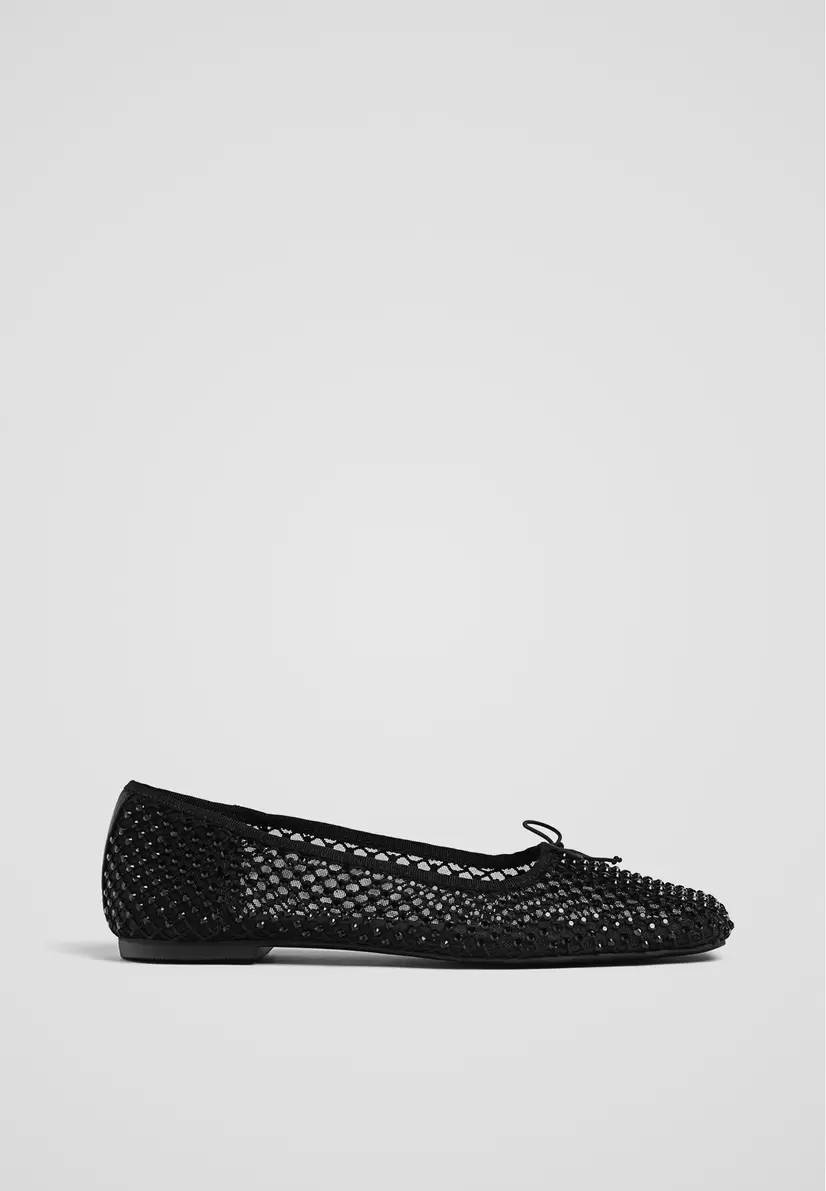 Ballerinas mit Mesh und Glitzer für 29,99€ in Stradivarius