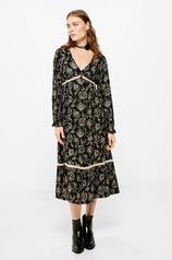 Midi-Kleid Spitze Kontrast für 24,99€ in Springfield