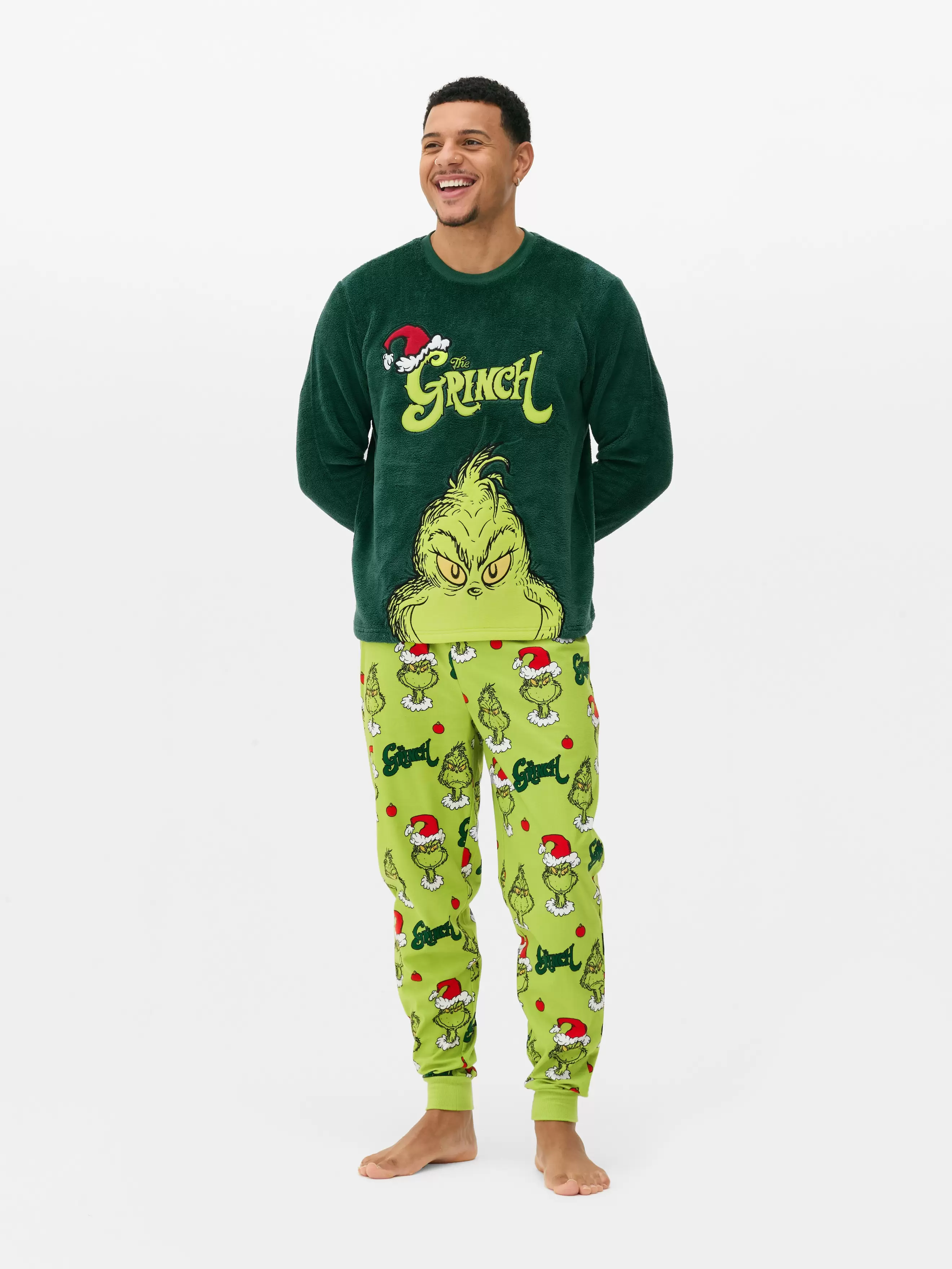 „Der Grinch“ Schlafanzug aus Fleece für Herren für 17€ in Primark