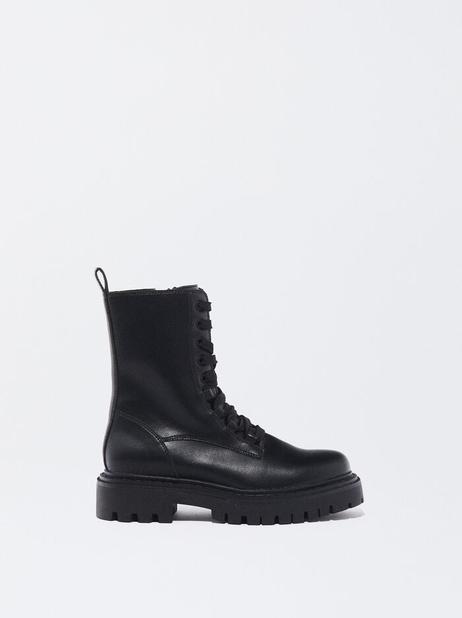 Laced Track Boots für 19,99€ in Parfois
