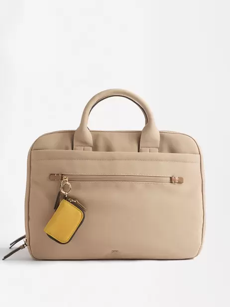 15” Laptop Bag für 45,99€ in Parfois