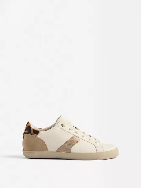 Contrasting Trainers für 49,99€ in Parfois