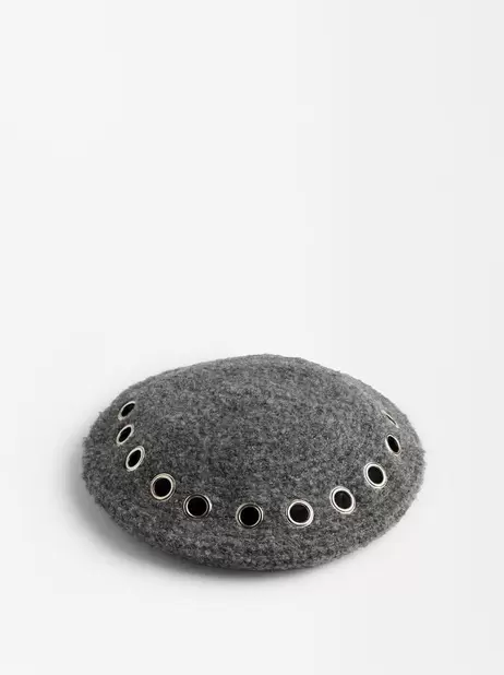 Wool Beret With Studs für 19,99€ in Parfois