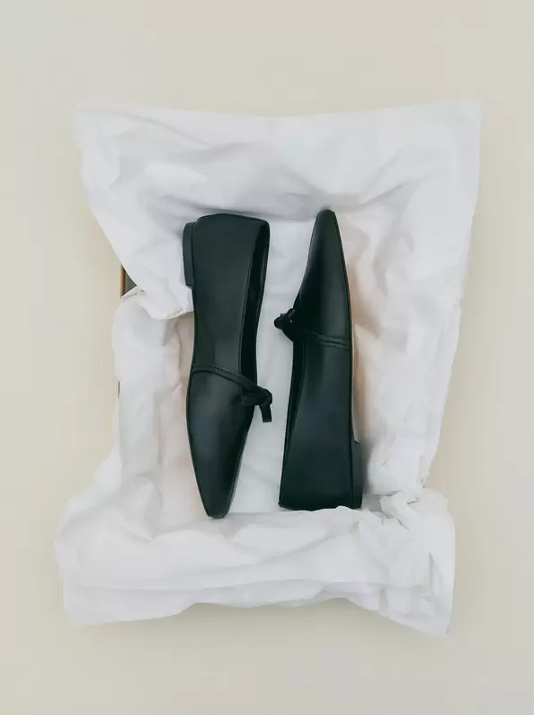 Leather Ballet Flats With Bow für 59,99€ in Parfois