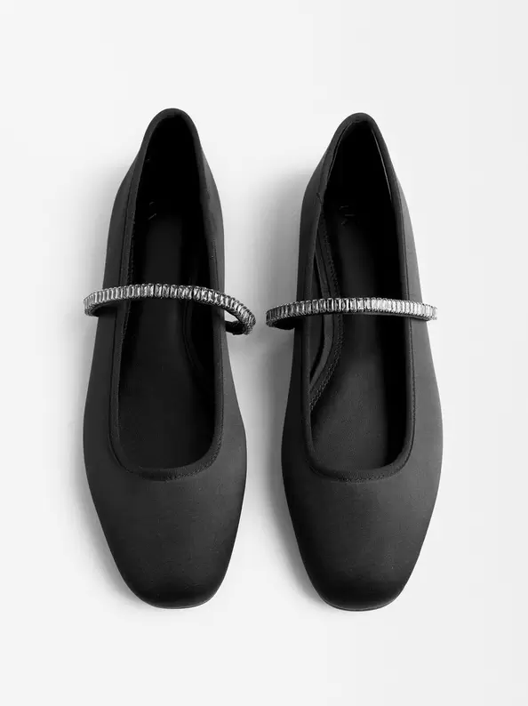 Strap Flats With Crystals für 39,99€ in Parfois