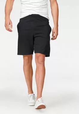 Sweatshorts in bequemer Form für 12,99€ in OTTO