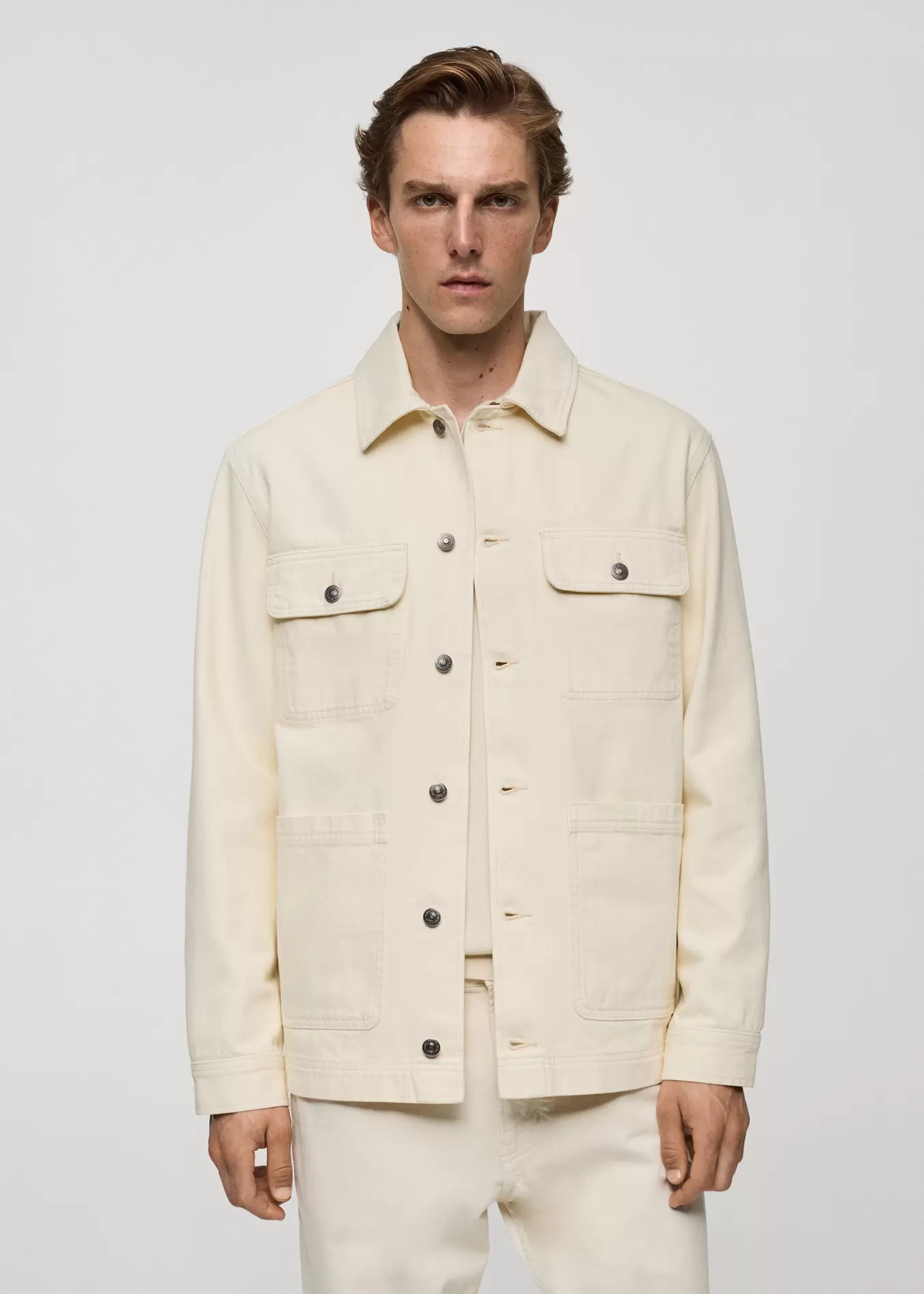 Denim-Overshirt mit Taschen für 49,99€ in Mango