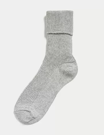 Socken aus reinem Kaschmir für 45€ in Marks & Spencer