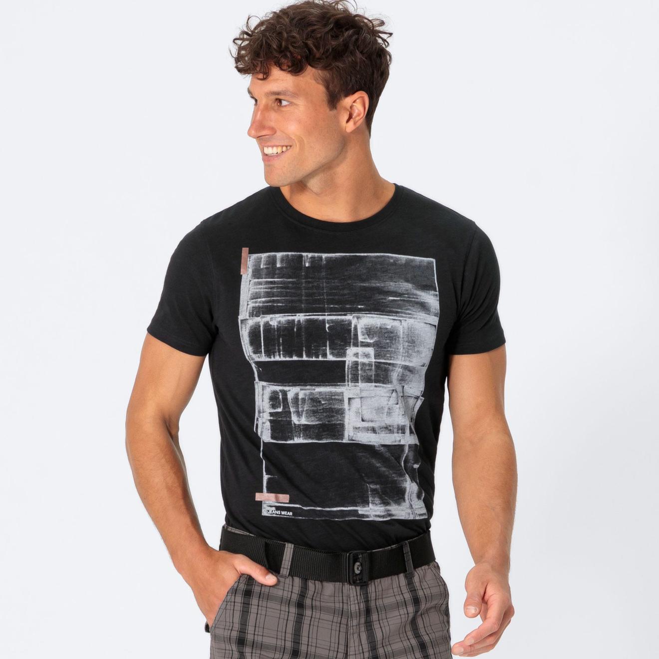Herren-T-Shirt mit großem Aufdruck für 7,99€ in NKD
