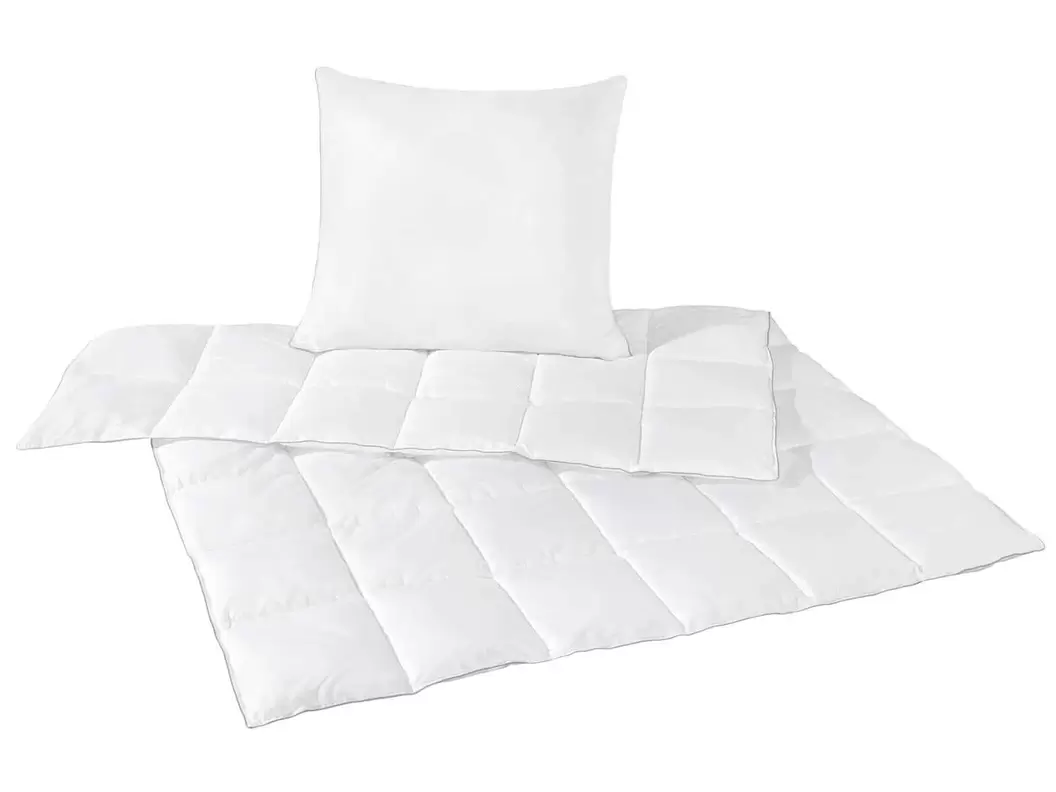 Sleepsy Microfaser Set Bettdecke und Kissen für 29,99€ in Matratzen Concord