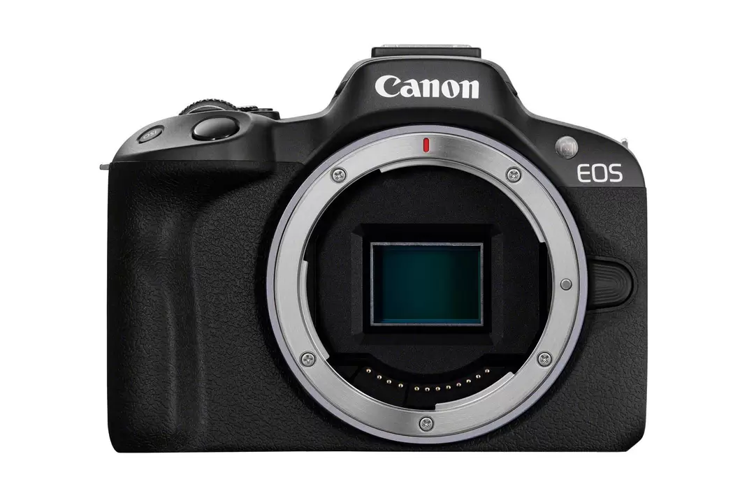 CANON EOS R50 Body Spiegellose Systemkameras, 7,5 cm Display, WLAN für 769,99€ in Media Markt