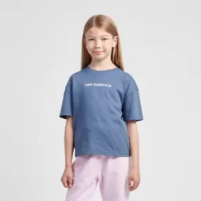 Selfie Girl Graphic T-Shirt
 
 
 Mädchen Bekleidung für 30€ in New Balance