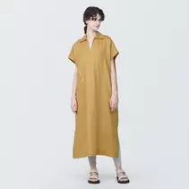 Leinenkleid mit V‐Ausschnitt für 20€ in Muji